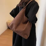 Sac à main Vintage en daim pour femmes, sac à bandoulière de grande capacité, couleur unie, Simple, décontracté, sac de banlieue rétro, automne et hiver