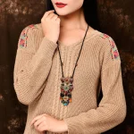 Collier Pendentif en Pierre Naturelle de Style Bohème, Bijou Créatif en Métal Tibétain et Argenté, Idéal comme Cadeau