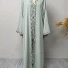 abaya musulman vert robe longue avec broderie de feuilles artistiques pour les femmes recherche d'un mélange de design traditionnel et élégant