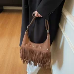 Sac à main élégant pour femmes, style classique de Paris et ambiance vintage décontractée en cuir de qualité supérieure avec palette de couleurs intemporelle ​