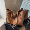 sac fourre tout élégant pour femmes, en cuir de qualité supérieure, tendance, durable, spacieux, doux, aspect moderne quotidien ​
