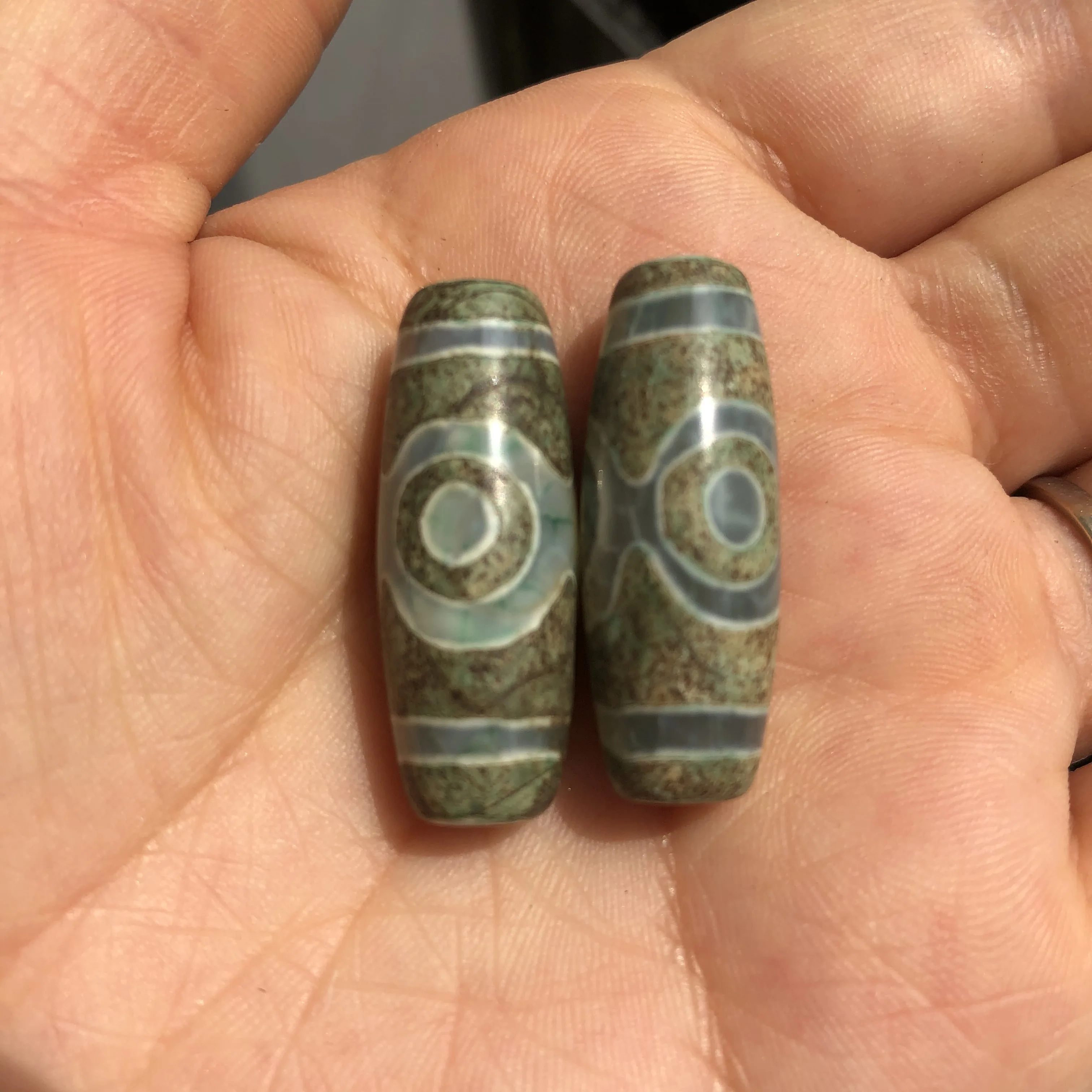 Vert rouge prière Mala noir tibétain mystique Agates Dzi perles de pierre ovale 9 yeux perles pour la fabrication de bijoux bracelet Religion foi