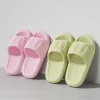 pantoufles à fond plat épais pour femmes, diapositives de salle de bain à la mode, chaussures polyvalentes tendance antidérapantes, tongs pour couple, chaussures de maison