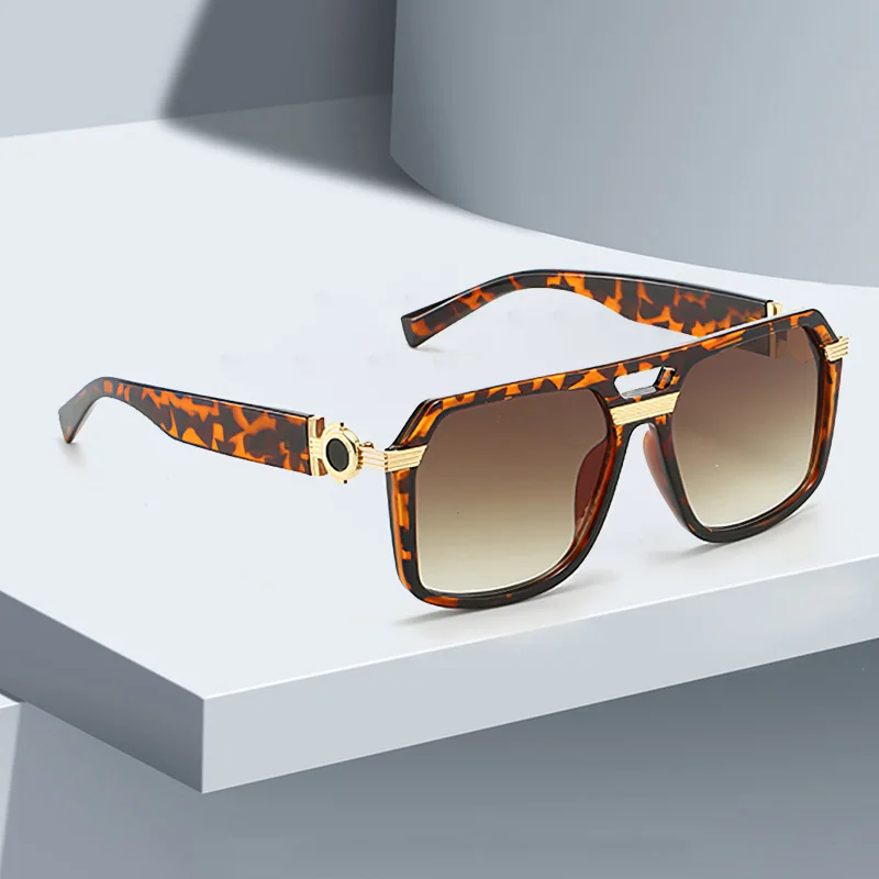 lunettes de soleil pour femmes, monture carrée à la mode, avec jambes décoratives dorées et design exquis, 2025