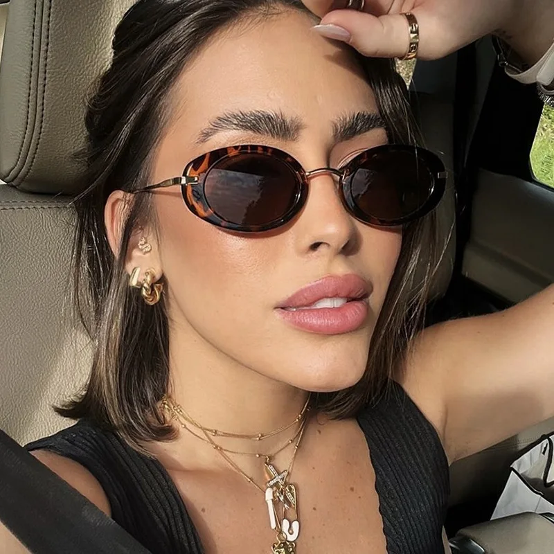 Lunettes de soleil rétro à petite monture ovale, nuances de luxe en métal de styliste pour femmes, marque de mode léopard, lunettes de soleil de plage pour dames