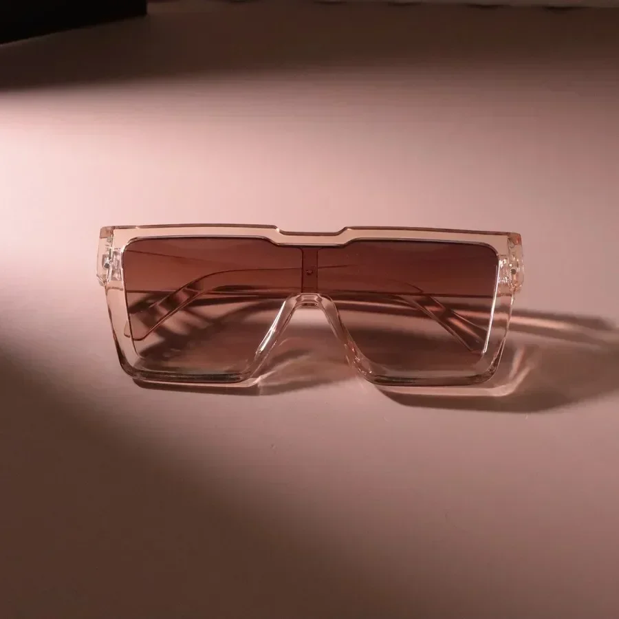Belles lunettes de soleil rondes de forme femmes hommes décontracté femme mâle mode Vintage marque Design Oculos