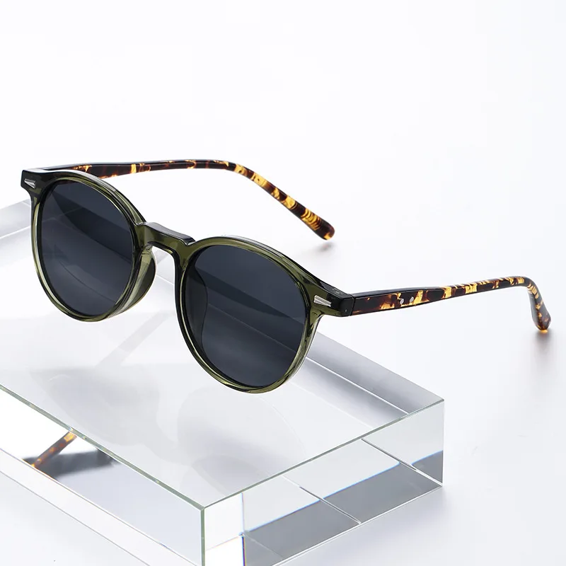 Marque de mode Vintage lunettes de soleil rondes 2025 femmes de luxe concepteur petites lunettes de soleil pour hommes conduite femme nuances lunettes UV400