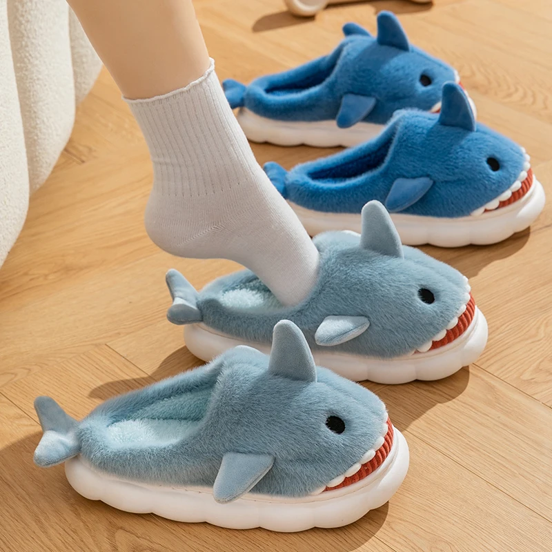 Pantoufles moelleuses pour femmes, chaussures de luxe de styliste, mignonnes, à la mode, plateforme d'hiver, diapositives en fourrure pelucheuse, chaussures chaudes