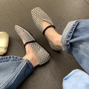 Chaussures plates ajourées, bout carré, bouche peu profonde, une ceinture, semelle souple, antidérapantes, résistantes à l&rsquo;usure, simples, nouvelle collection automne