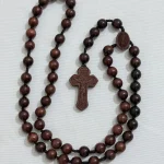 Colliers chapelet en perles de bois catholique pour femmes, pendentif croix Crucifix chrétien INRI, longue chaîne pour hommes, bijoux de prière religieux