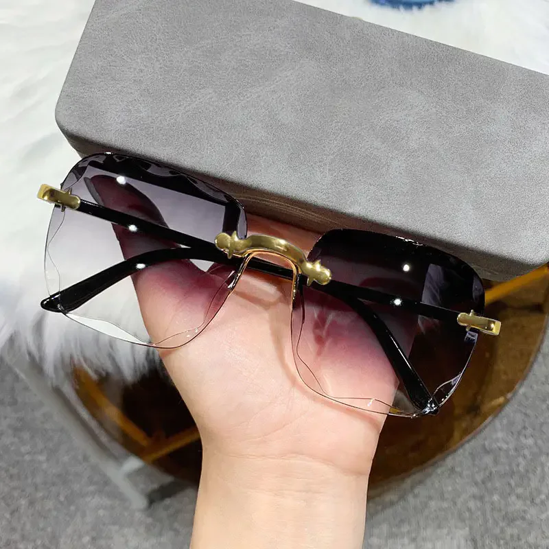 Lunettes de soleil carrées sans monture pour femmes et hommes, marque de luxe, styliste, été, rouge, mode, UV400, 3 pièces
