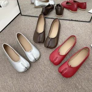 Chaussures plates Tabi Ninja pour femmes, ballerines confortables en cuir, mocassins souples Parker fendus, mocassins Trotter japonais pour dames, 2024 Chaussures plates Tabi Ninja pour femmes, ballerines confortables en cuir, mocassins souples Parker fendus, mocassins Trotter japonais pour dames, 2024