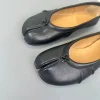 bout fendu femmes ballerines mode tabi chaussures décontracté sans lacet mocassins dames plissé en cuir espadrilles zapatillas mujer