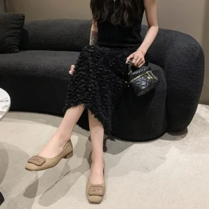 Femme appartements talon bas élégant dernières chaussures décontractées pour les femmes 2025 tendance chaude offre à la mode Chic Point un sans lacet liquidation pas cher