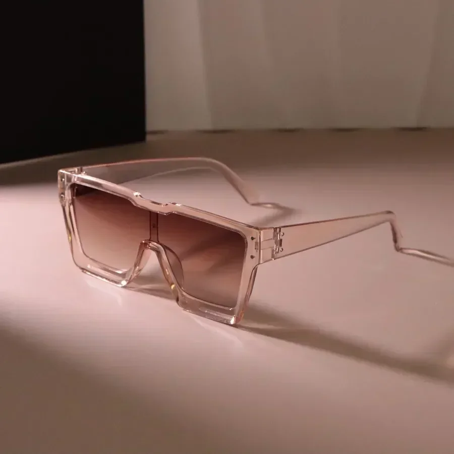 Belles lunettes de soleil rondes de forme femmes hommes décontracté femme mâle mode Vintage marque Design Oculos