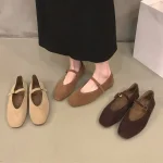 2025 printemps nouvelle marque femmes chaussures plates bout rond peu profond sans lacet dames chaussures de Ballet décontractées en cuir souple Eelgant chaussures habillées