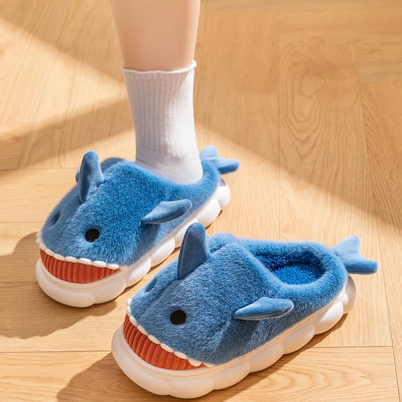 Pantoufles moelleuses pour femmes, chaussures de luxe de styliste, mignonnes, à la mode, plateforme d'hiver, diapositives en fourrure pelucheuse, chaussures chaudes