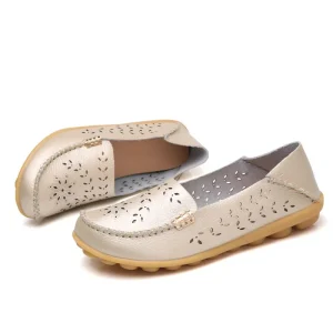 Chaussures plates pour femmes 2025 printemps été creux respirant plat chaussures décontractées trou fond souple en cuir mère femmes enceintes chaussures