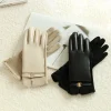 1 paire de gants pour femmes en hiver doublés de polaire pour heattech et écran tactile pu gants de conduite de cyclisme élégants et exquis