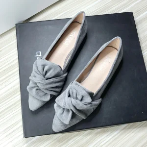 Chaussures plates pour femmes daim velours printemps été chaussures décontractées femmes chaussures plates nœud fleur pointu Scoop chaussures sans lacet taille 33 34 43