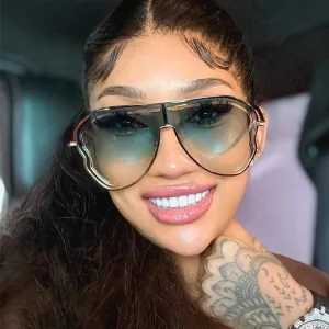 Lunettes de soleil Punk une pièce surdimensionnées, carrées de luxe pour femmes, personnalité en métal, grande monture, UV400, 2025