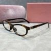 lunettes de soleil œil de chat vintage pour femmes, uv400, monture étroite, rétro chic, à la mode, cadeau féminin, nouvelle collection 2025