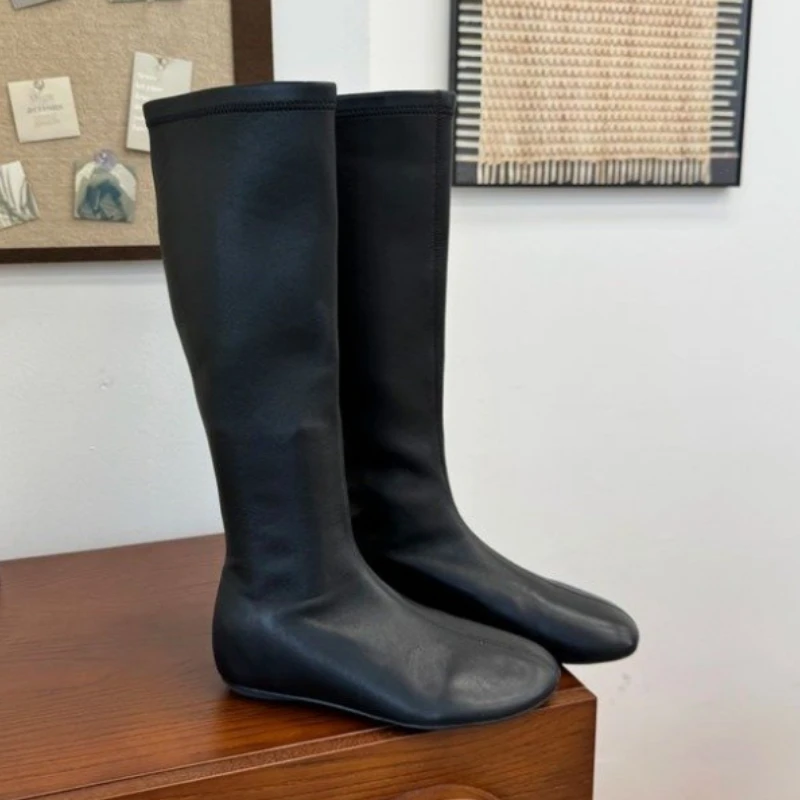 Chaussures plates femmes bottes hautes mode genou chaussures en cuir hiver Chelsea bottes 2025 nouvelle tendance de marche gothique gladiateur Mujer Botas Chaussures plates femmes bottes hautes mode genou chaussures en cuir hiver Chelsea bottes 2025 nouvelle tendance de marche gothique gladiateur Mujer Botas