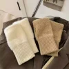 1 paire de gants demi doigt chauds et résistants au froid pour femmes en automne et en hiver, gants demi doigt de bureau polyvalents et mignons en peluche