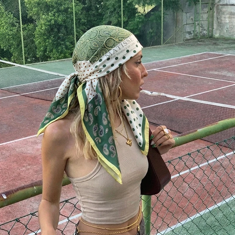 Écharpe de créateur, Hijab en soie, Châle pour femme, Bandana, Bandeau, Foulard à ruban, Foulard de tête, Foulard de cou, Mouchoir, Marques de luxe Femme