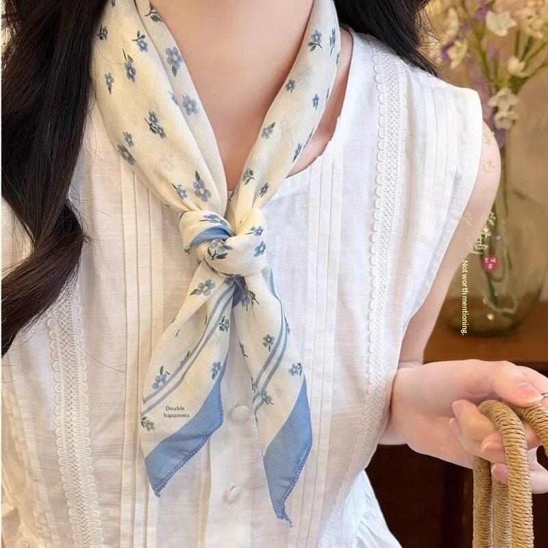 Foulard floral pour femmes, doux, respirant, léger et confortable, idéal pour les vacances et les voyages.