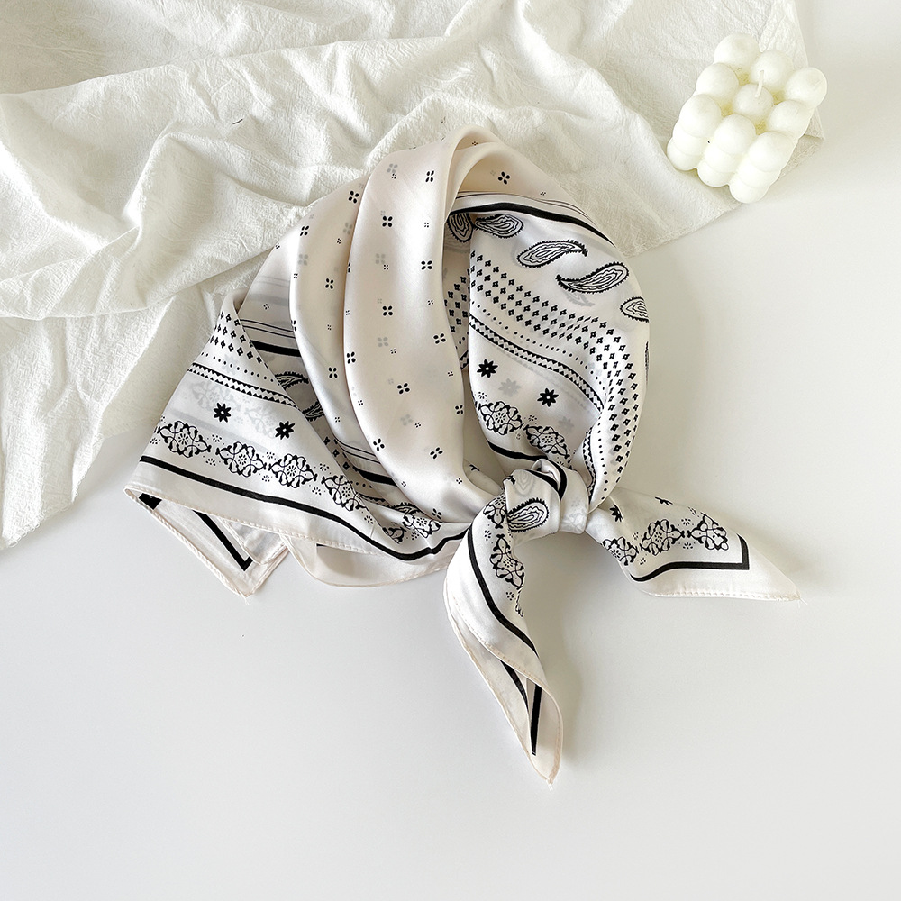 Vêtements avec joint de taille, écharpe pour femmes, haut de gamme, sens européen et américain, empilage, portant un motif Paisley rétro, ceinture ample