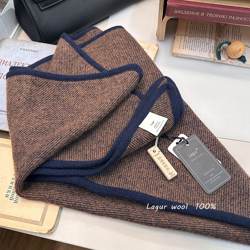 Écharpe Triangle 100% laine pour femmes, ingénérité britannique, ourlet fait à la main, châle polyvalent de couleur unie, double usage, hiver