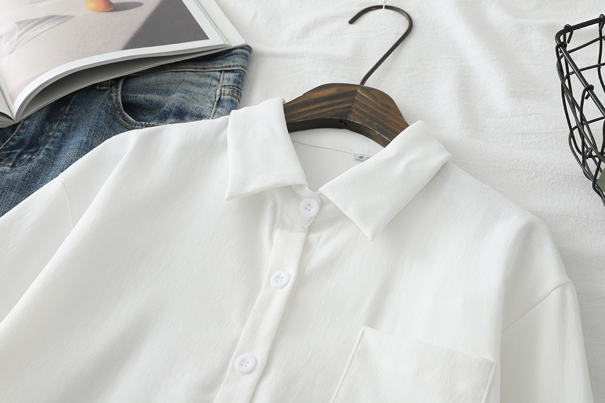 Nouvelles Blouses et Chemises Unies pour Femmes 2026 – Tunique Ample à Manches Longues Boutonnée Blanche – Vêtements Féminins