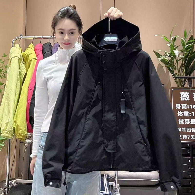 Veste à capuche 2025 nouvelle veste trench-coat uniforme de baseball Joker grande taille conception ample veste haut femme