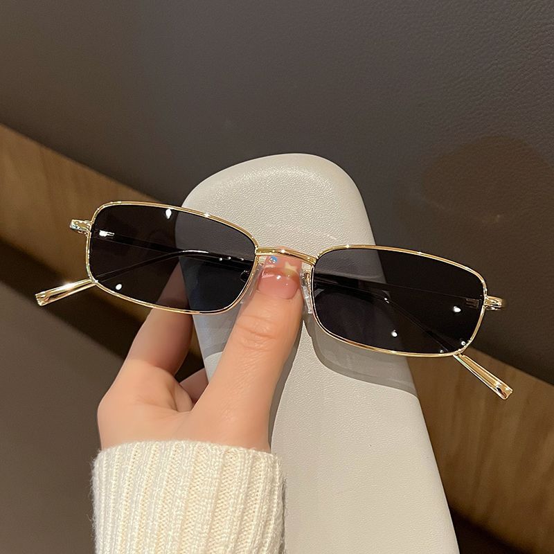 Lunettes de soleil rectangulaires tendance pour hommes et femmes, style vintage, pour la conduite, monture métallique de luxe, verres solaires