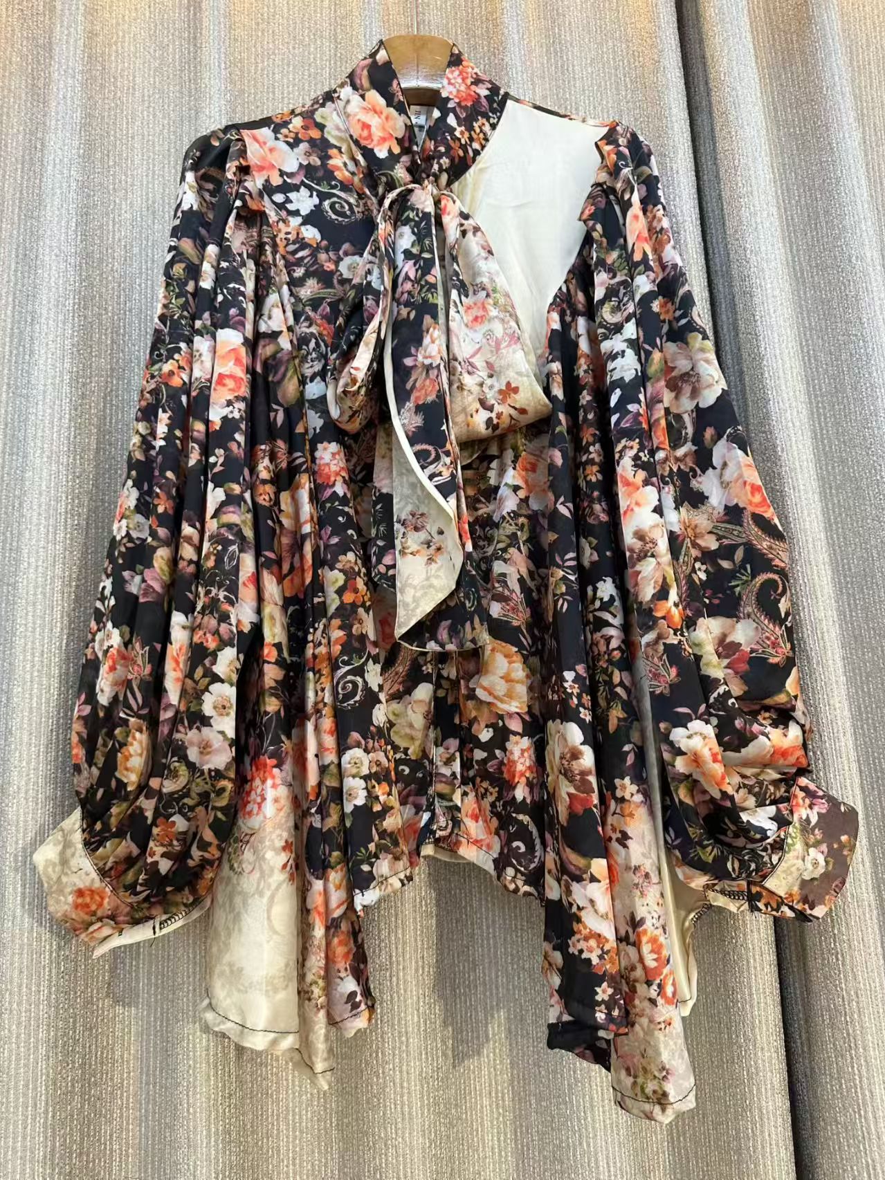 2025 nouveau Chic mode piste automne à lacets imprimé Blouses décontractées pour les femmes arc élégant lâche lanterne à manches longues chemise de fête
