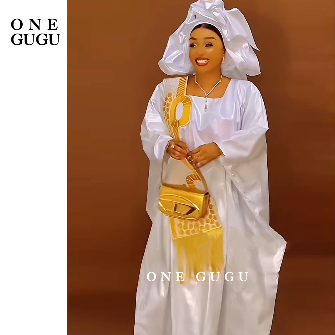 Mariage traditionnel africain Bazin Riche Boubou et écharpe avec des glands blanc et or broderie bassin Dashiki robes nigérianes
