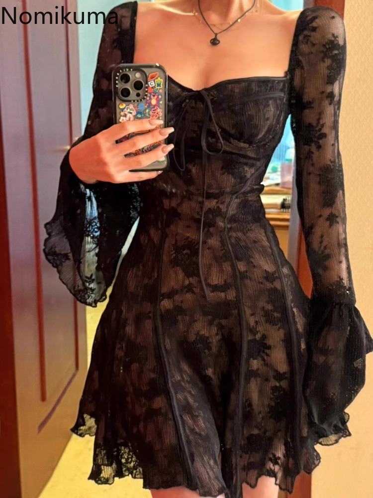 Tempérament Robe Femme robes pour femmes taille haute manches évasées carré Collat noir dentelle Robe Sexy 2025 robes De Mujer