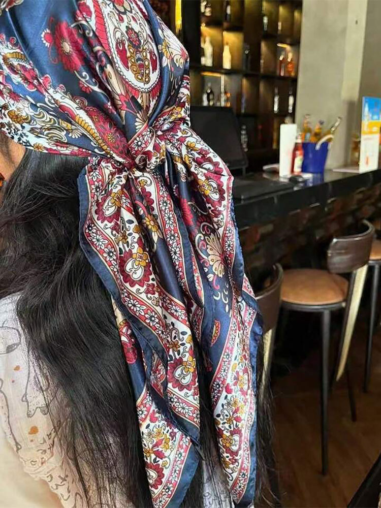 Nouvelle marque impression bandeau écharpe femmes mode 90*90 cm soie Satin Hijab Bandana foulard Protection solaire châle enveloppement foulard