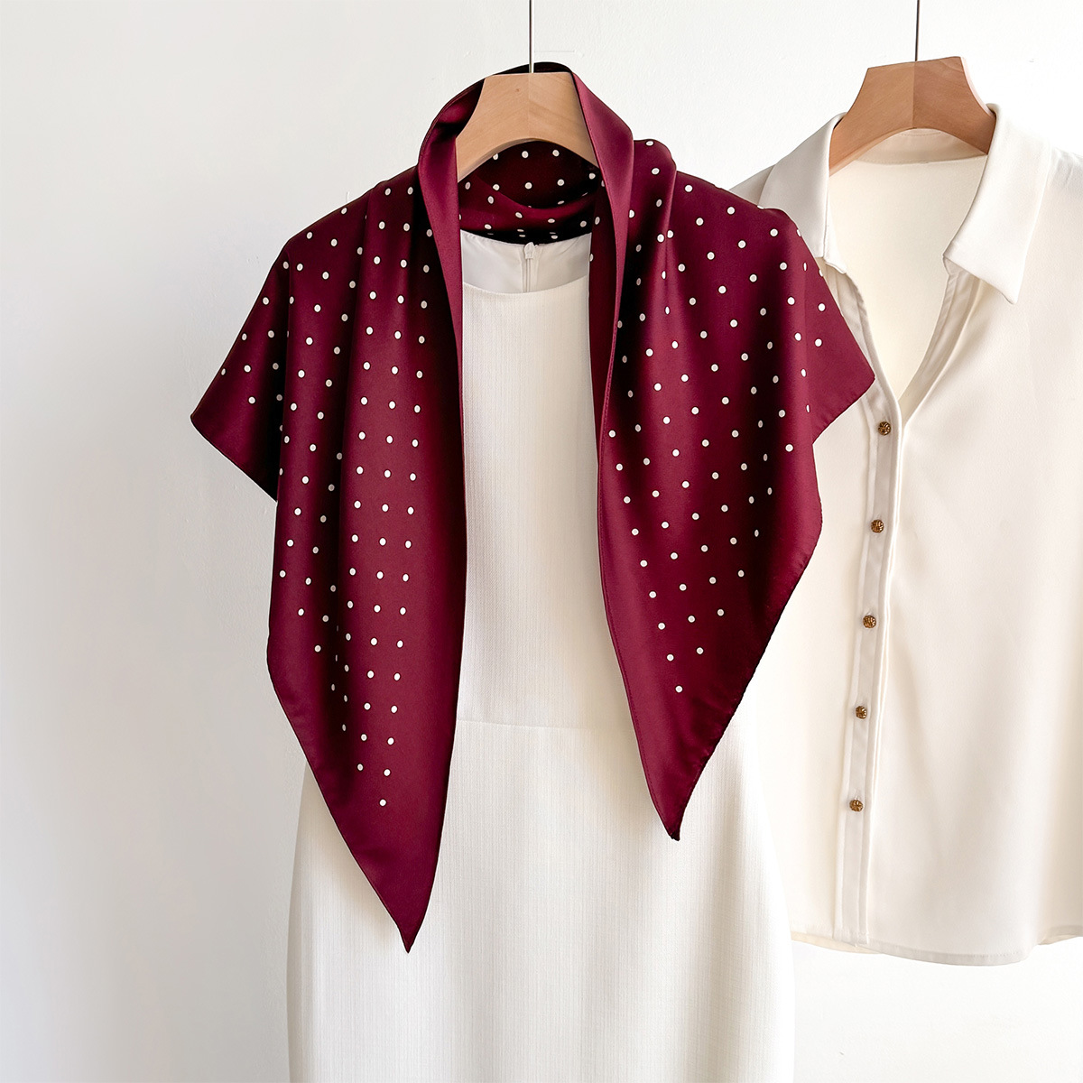 Nouveau foulard triangulaire en twill pour femme, écharpe à pois, bandeau, bandeaux pour cheveux, foulard imprimé, hijab, enveloppes, bandana