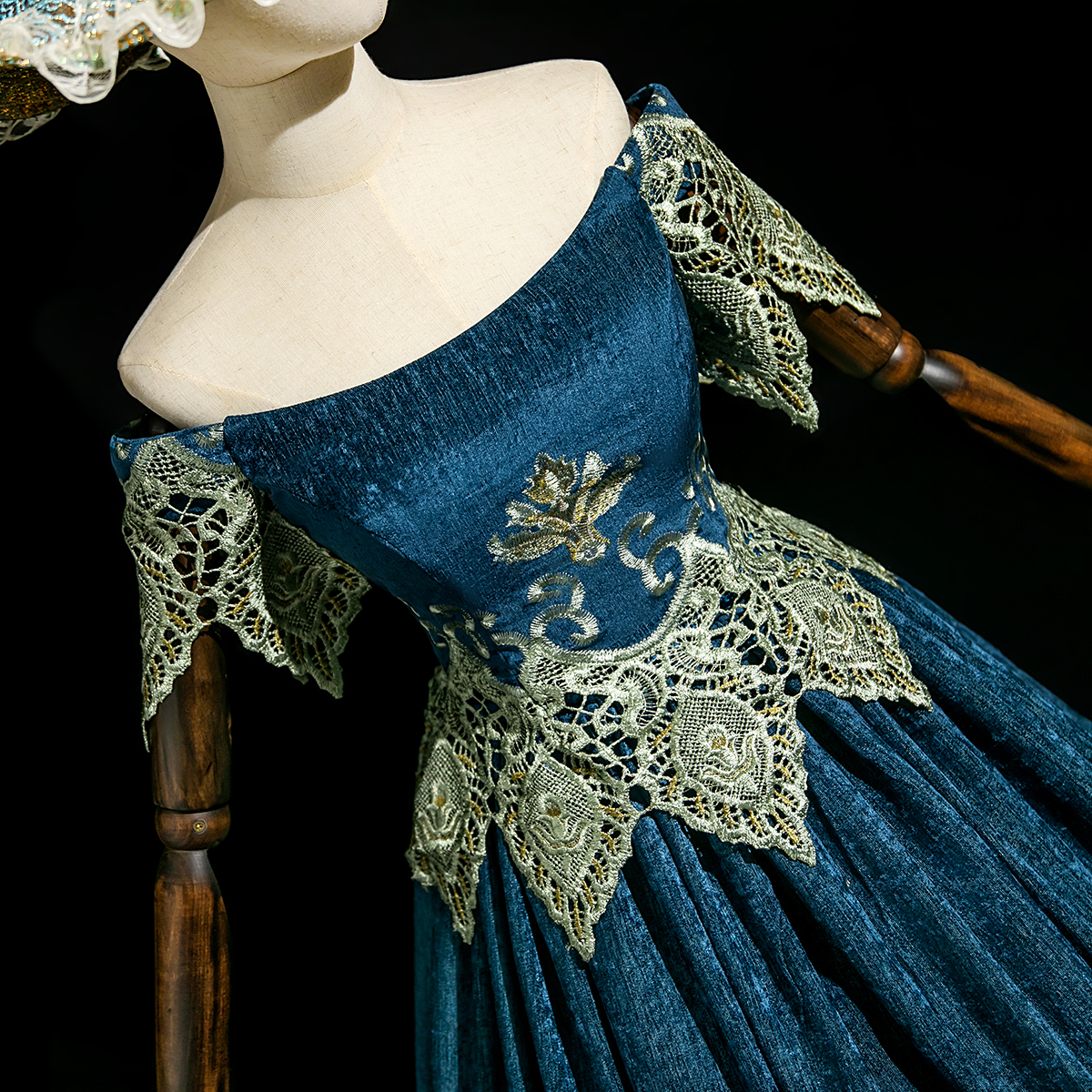 Robes de soirée victoriennes personnalisées pour femmes, robes de mascarade de théâtre historique baroque