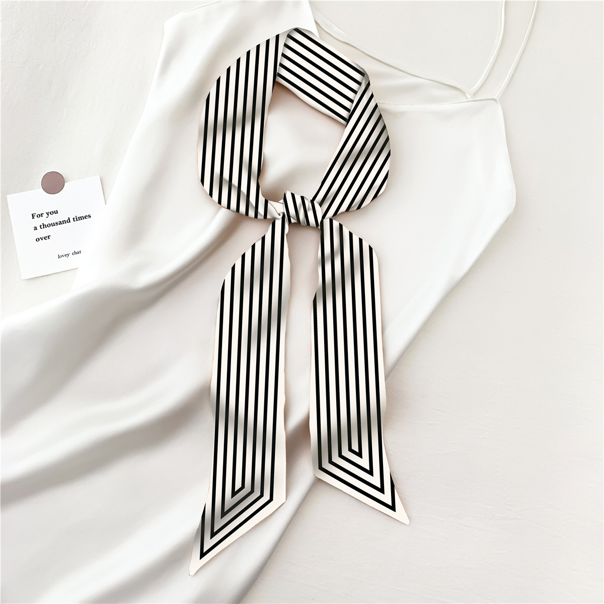 Foulard skinny rayé pour femme, écharpe de marque de luxe, écharpe de mode, écharpe de sauna, foulard de sac à cheveux, design de la présidence, nouveau, 2025