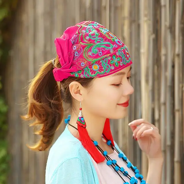 Femmes Style mexicain ethnique Vintage broderie fleurs voyage Bandanas rouge imprimé chapeau hiver loisirs Boho chapeaux pour femmes 5 couleurs