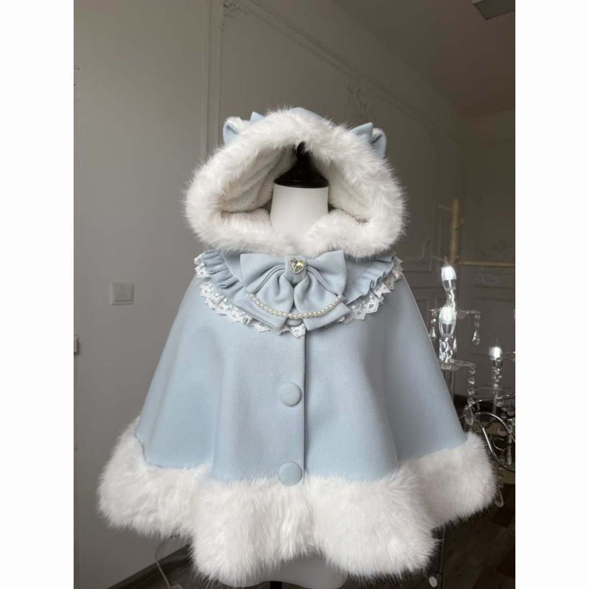 Cape en laine Lolita mignonne, tempérament élégant, douce fille, cape à capuche en peluche, Patchwork, châle avec nœud, manteau en fourrure, automne et hiver