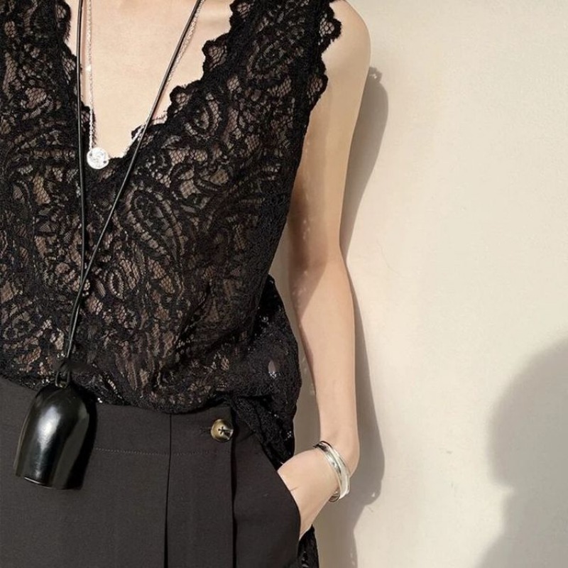 Gilet sans manches ajouré à col en v pour femmes, pull décontracté en dentelle ample, couleur unie, haut polyvalent et élégant pour femmes