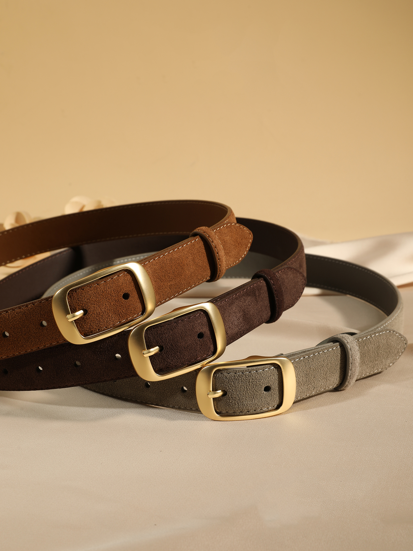 Nouvelle ceinture en cuir pour femmes, ceinture noire à boucle ardillon pour jeans, ceinture fine vintage pour jeans et robes, tenues de tous les jours
