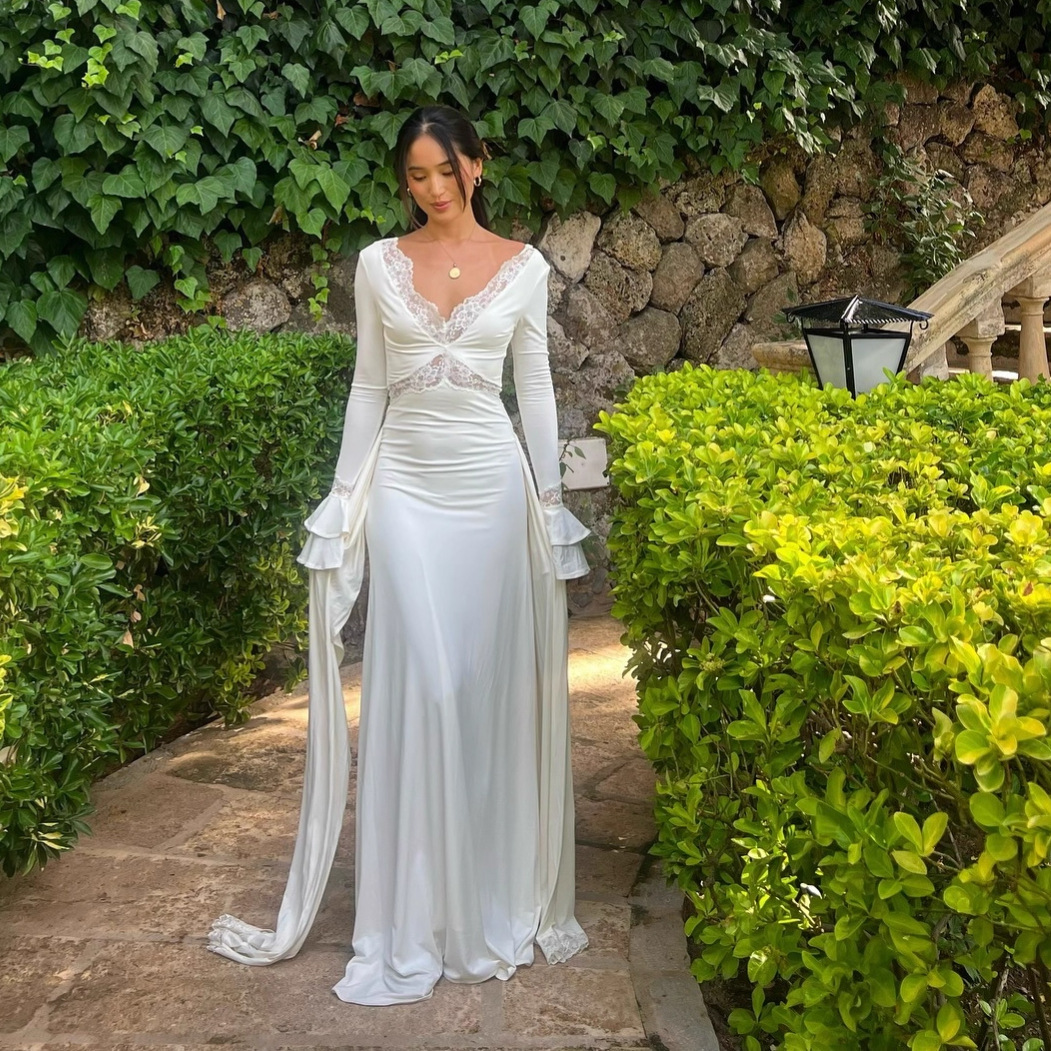 Robe longue élégante blanche à manches longues pour femme, sexy, col en V, dos nu, en dentelle, pour soirée, hiver, automne, collection 2026