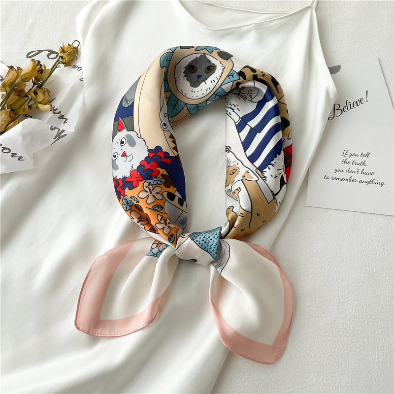 Foulard carré en soie Imitation chat de dessin animé, foulard de tête multifonction pour femmes, printemps et été