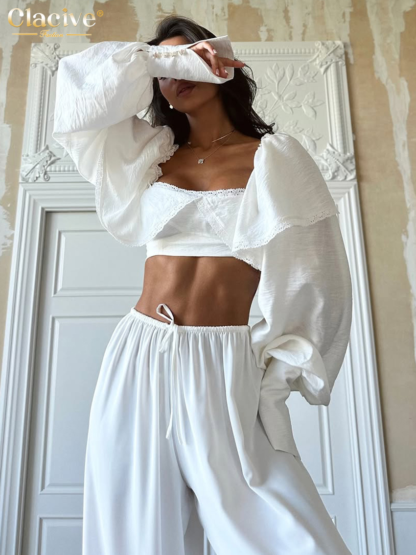 Clacive Sexy mince blanc femmes haut 2025 mode col carré à manches longues haut court élégant classique solide hauts vêtements féminins
