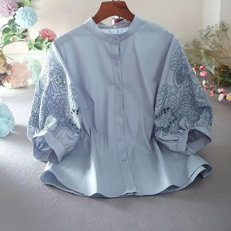 Chemisier femme 2025 printemps été creux lourd broderie dames hauts col montant tempérament dame lâche lanterne manches chemise